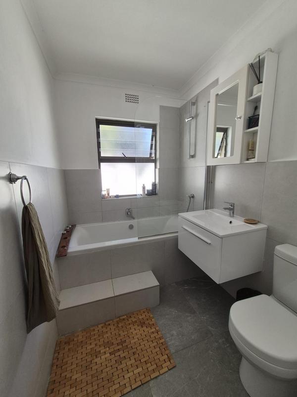 To Let 3 Bedroom Property for Rent in Hout Bay Western Cape